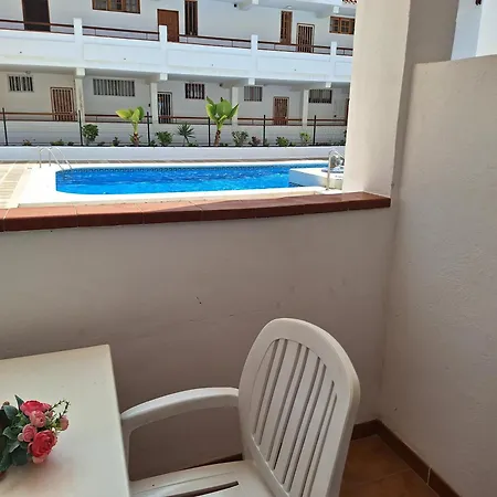 Apartamento Parque Margarita, Terraza Vista Piscina Los Cristianos (Tenerife)